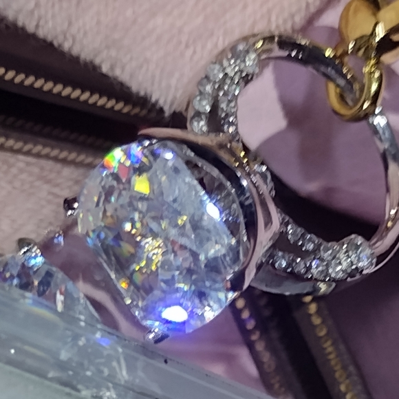 JC Engagement Couture Style! Yes we Courrierd 1 to Regis Hotel NYC, NWT - Picture 6 of 13